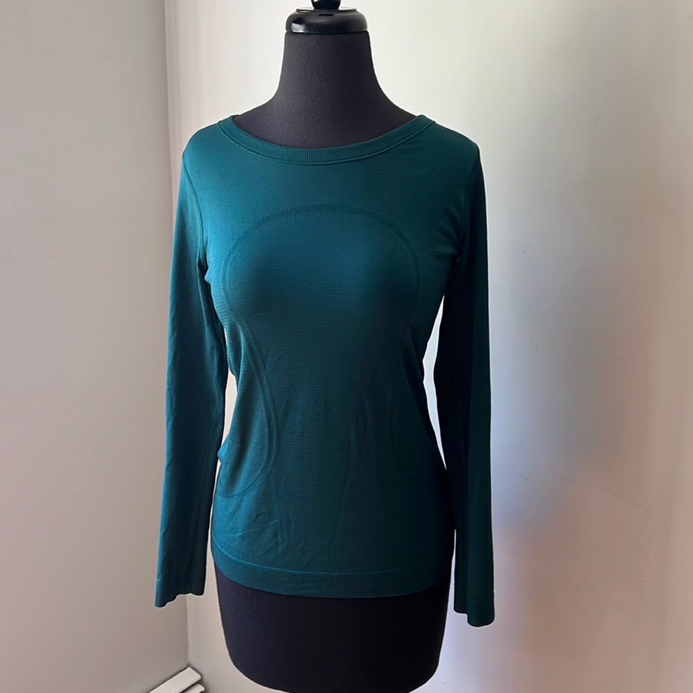 Lululemon Swiftly Tech Long Sleeves Top Size 4 Forest Green